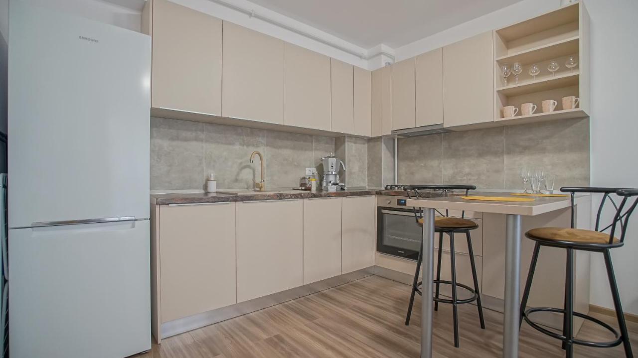 Grandis Studio Coresi Braşov Exteriör bild